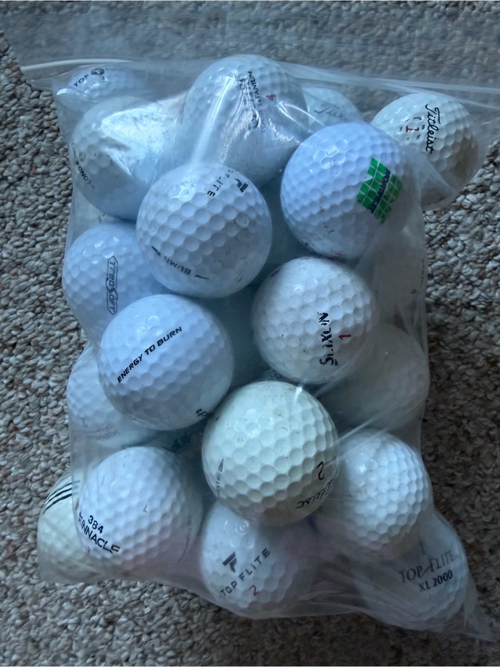 GUC Assorted Mixed Brand Used Golf Balls Bulk Lot of 35 Set Various Sports Brand